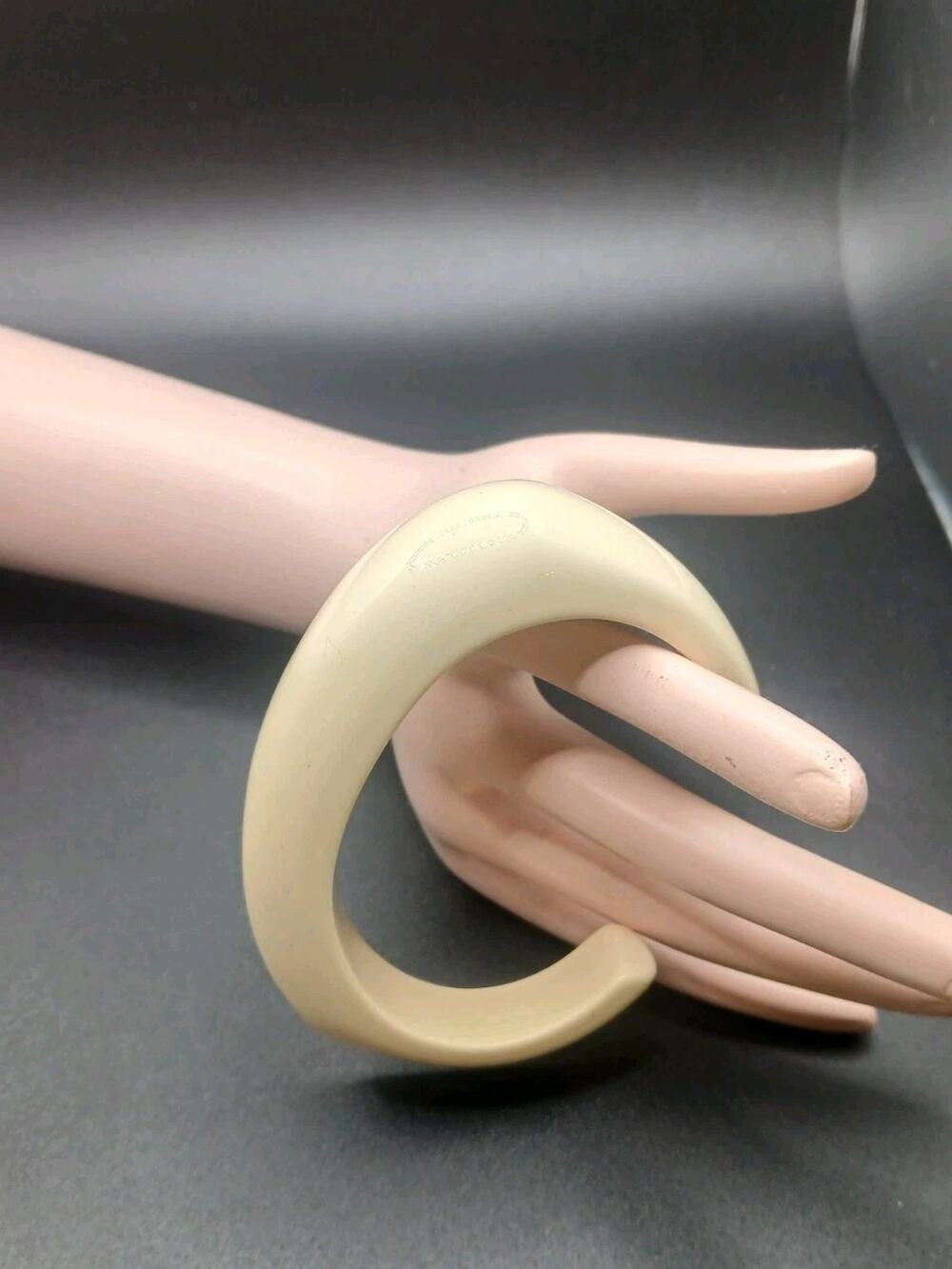 VTG Monet Directive Design Cream Acrylic Asymmetrical Cuff Bracelet